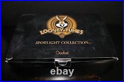 Goebel/Looney Tunes Paw De Deux Bugs Bunny + Elmer Fudd CHUCK JONES Signed