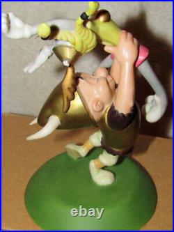 What's Opera Doc Bugs Bunny Elmer Fudd Chuck Jones Signed 1997 Goebel Figurine